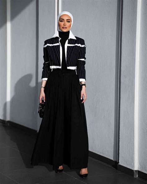 5 Inspirasi Gaya Busana Muslim Casual Kekinian untuk Tampil Stylish Sehari-hari