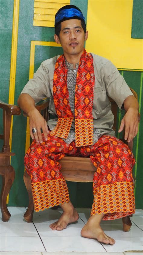 Mengenal Lebih Dekat Keindahan dan Filosofi Baju Adat Betawi