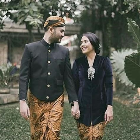 Pakaian Adat Jawa Tengah: Simbol Keindahan dan Keagungan Budaya