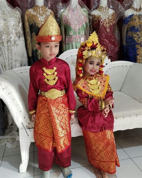 Sewa Baju Adat Terdekat: Pilihan Terbaik untuk Acara Spesial Anda