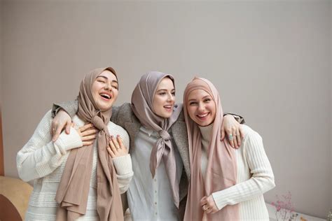 Sotwe Hijab: Tren Terbaru dan Cara Memilih yang Tepat untuk Anda
