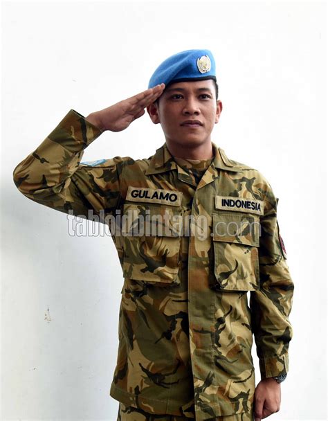 Tampil Gagah dan Percaya Diri dengan Baju Tentara Anak Laki-Laki